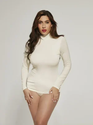 Kõrge kaelusega pluus Second Skin kreemikasvalge