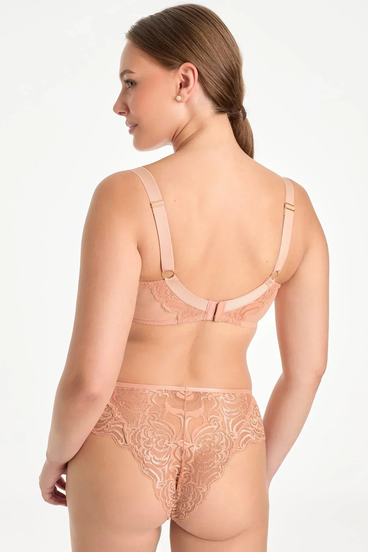 Marisa brazilian stringid