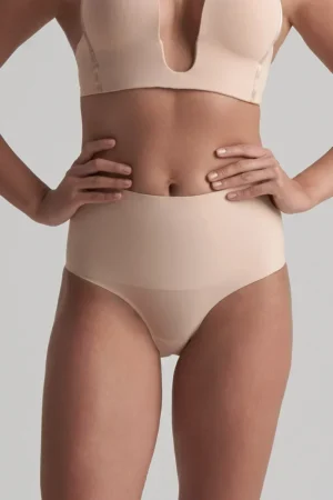 Tugevalt korrigeerivad püksid