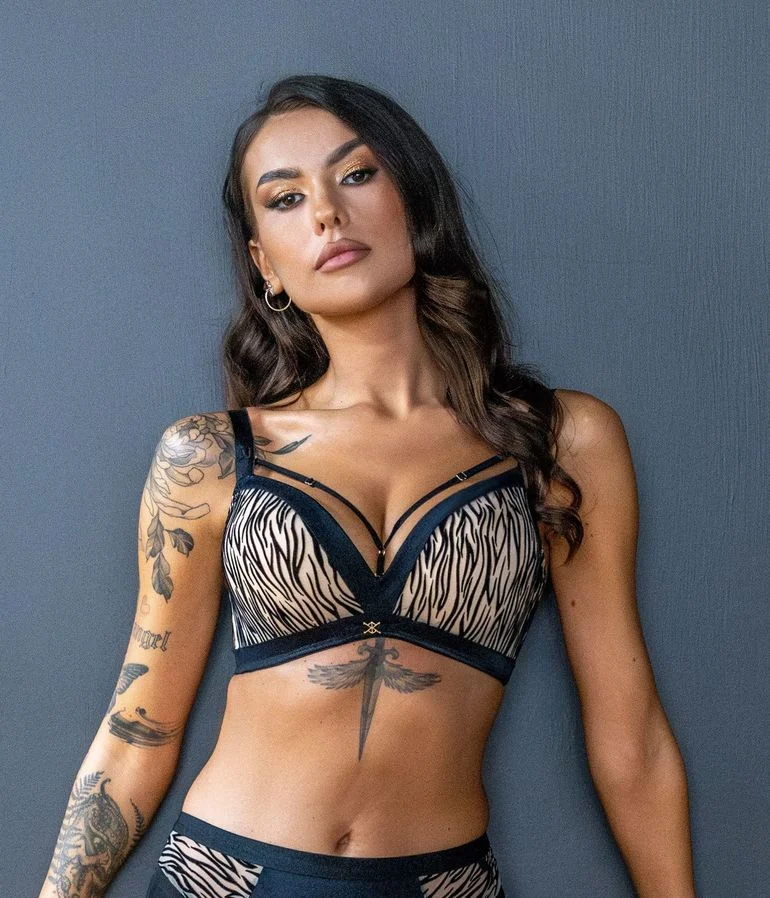 Push-up rinnahoidja Queen