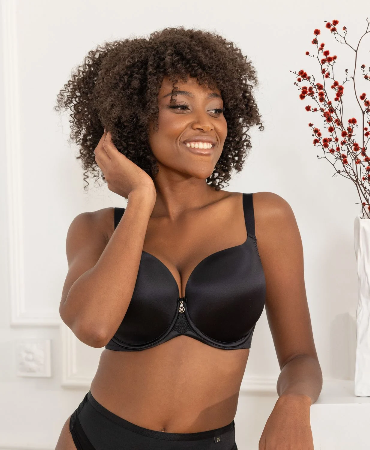 Rinnahoidja Fortuna Comfort Bra Ultra must